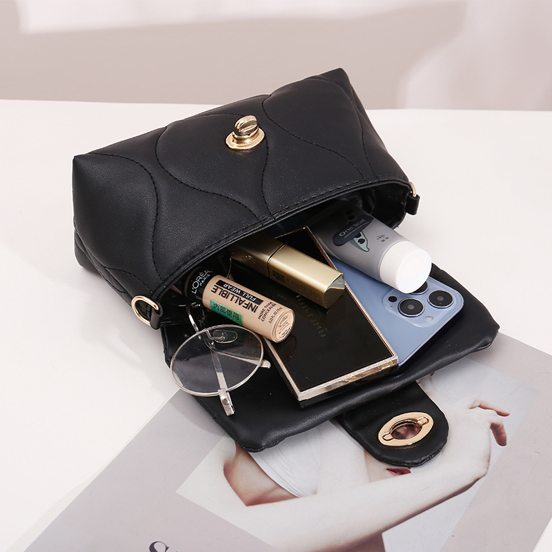 Korean Style Mini Square Bag Embroidered Chain Crossbody Handbag for Women - Image 4