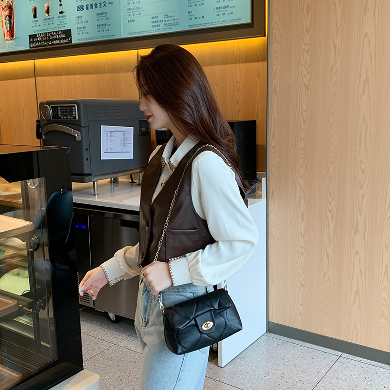 Korean Style Mini Square Bag Embroidered Chain Crossbody Handbag for Women - Image 3
