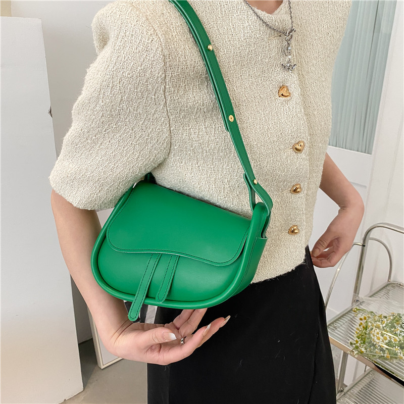 Minimalist Saddle Bag 2022 New Trendy Women's Crossbody Casual Shoulder Bag - Image 3