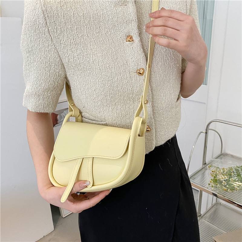 Minimalist Saddle Bag 2022 New Trendy Women's Crossbody Casual Shoulder Bag - Image 2
