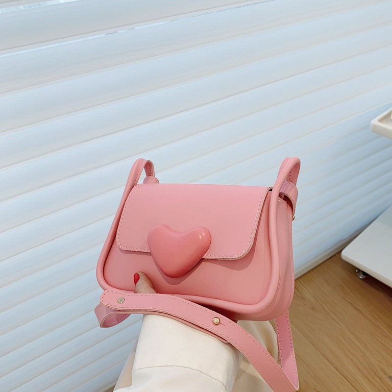 Small Heart Saddle Crossbody Bag for Women Summer 2022 New Fashion Casual Solid Color Minimalist Shoulder Bag - Image 2