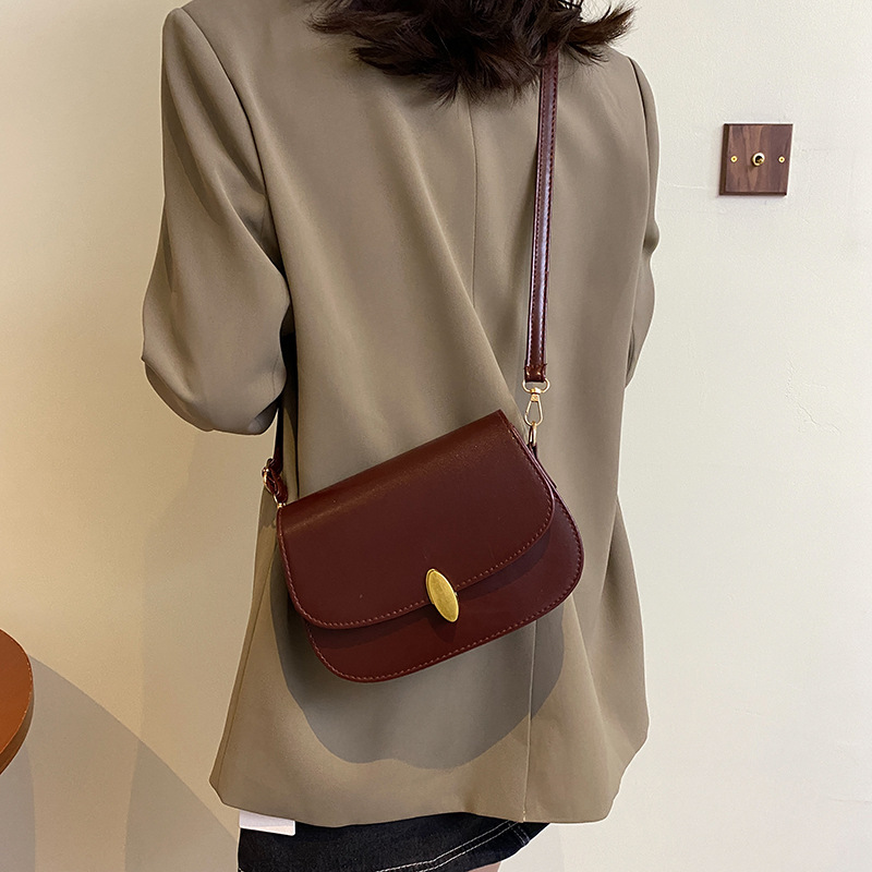 Minimalist Chic Women's Square Bag 2022 New Trendy Shoulder Underarm Retro Crossbody - Image 3