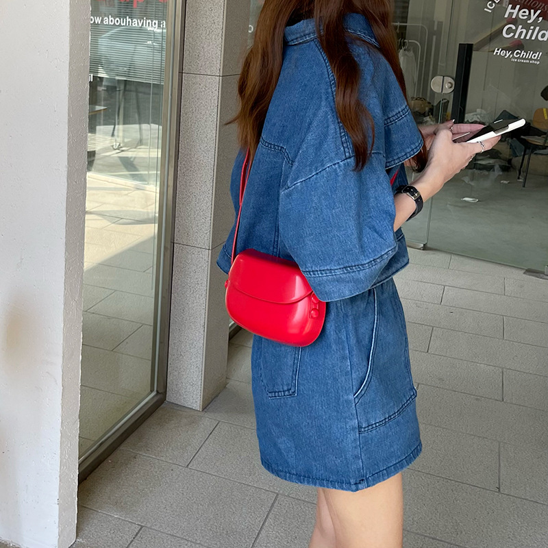 2023 Summer Korean Retro Ins Red Saddle Bag Crossbody Mini Bag for Women Versatile Minimalist Phone Bag - Image 3