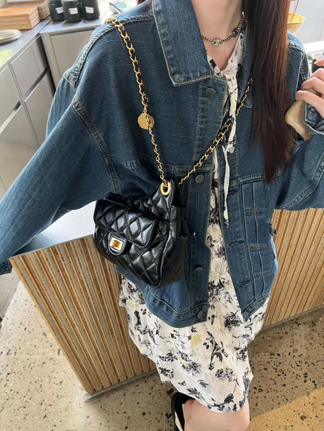 Women's Quilted Chain Shoulder Bag Small Fragrance Style Underarm Hobo Bag - Image 2